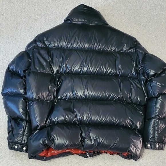 Dervaux Moncler Down Puffer Jacket - Picture 2 of 9